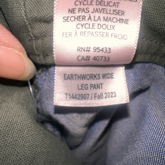 Green Toad&Co  Pants - Picture 9 of 10